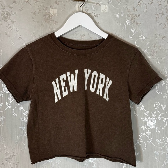 John Galt Brandy Melville “New York” Brown Cropped - Picture 3 of 6